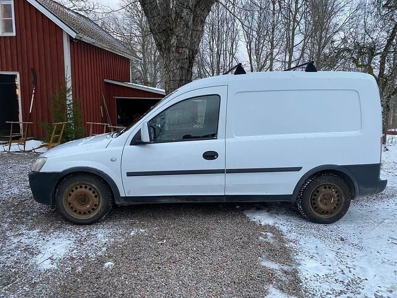 Begagnad 2008 Opel Combo Van | 37 000 kr (Marknadspris) - Bild 1/4