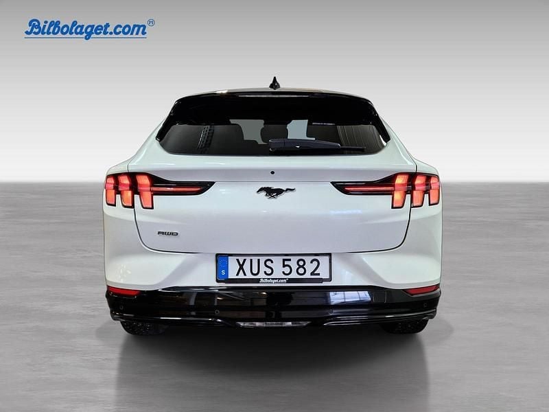 Begagnad Ford Mustang Mach-E 275 kW (375 HK) 2023 Vit SUV