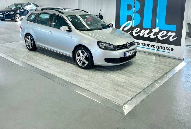Silver Begagnad 2010 VW Golf VI Style Kombi | 75 000 kr (Marknadspris) - Bild 1/1