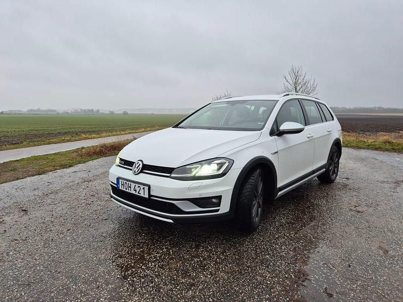 Begagnad VW Golf Alltrack 180 HK (132 kW) 2018 Kombi