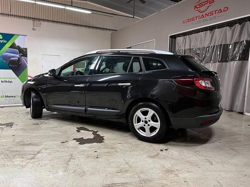Begagnad Renault Mégane III 131 HK (96 kW) 2010 Svart