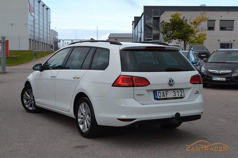 Begagnad VW Golf VII 105 HK (77 kW) 2014 Vit metallic