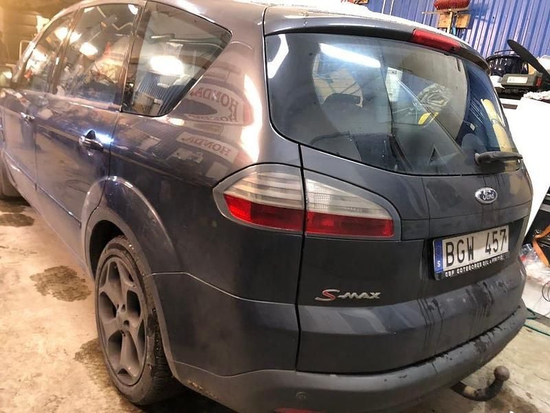 Begagnad 2010 Ford S-MAX S Minibuss | 12 000 kr - Bild 1/4