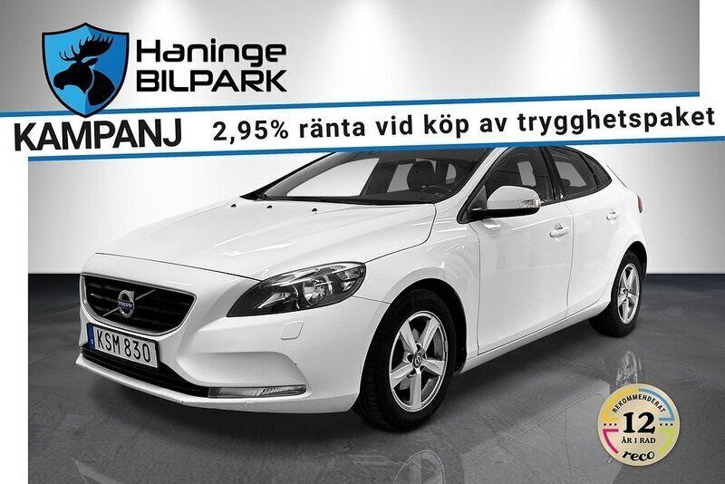 Vit Begagnad 2015 Volvo V40 Kinetic Kombi | 139 900 kr (Marknadspris) - Bild 1/2