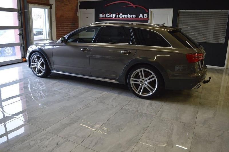 Begagnad Audi A6 Allroad 204 HK (150 kW) 2014 Grå Kombi