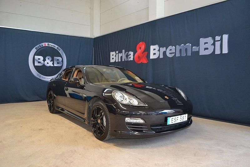 Svart Begagnad 2012 Porsche Panamera S E-Hybrid Sedan | 359 000 kr - Bild 1/4