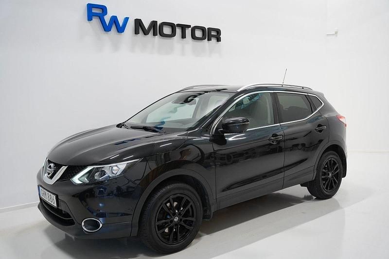 Svart Begagnad 2015 Nissan Qashqai 360º SUV | 104 900 kr (Marknadspris) - Bild 1/4