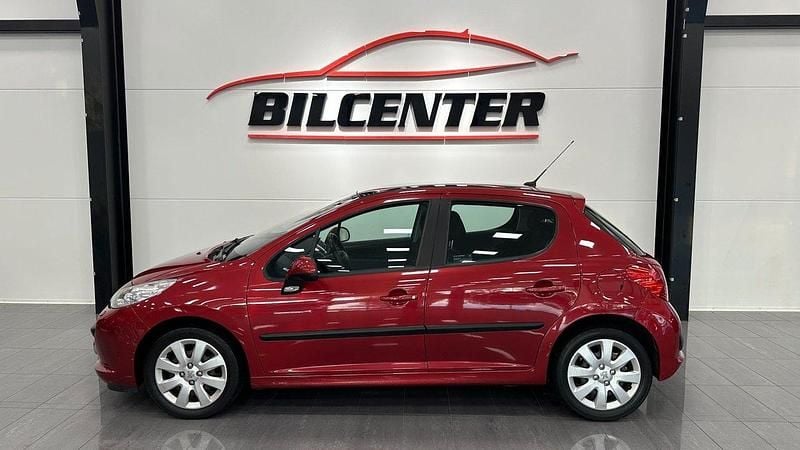 Röd Begagnad 2007 Peugeot 207 Sport Halvkombi | 45 900 kr (Lite dyr) - Bild 1/4