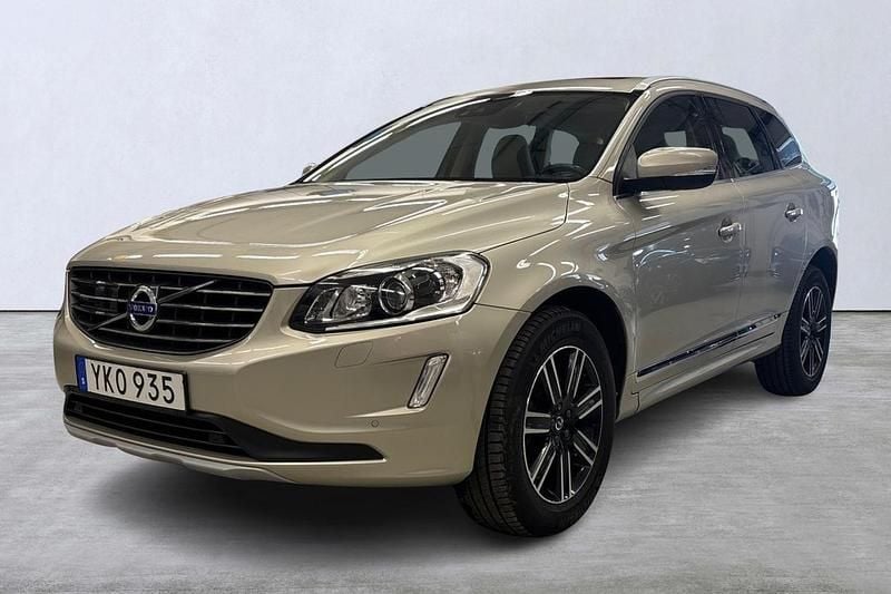 Begagnad Volvo XC60 Standard 190 HK (139 kW) 2017 Ljusbrun SUV