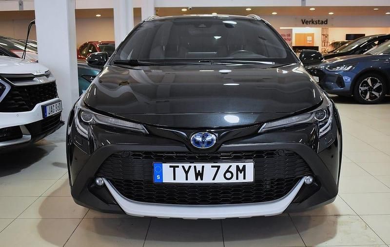 Begagnad Toyota Corolla 122 HK (89 kW) 2021 Svart Kombi