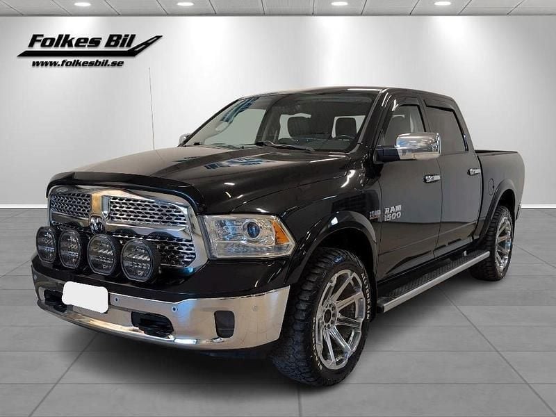Svart Begagnad 2018 Dodge Ram Pickup | 423 750 kr (Marknadspris) - Bild 1/4
