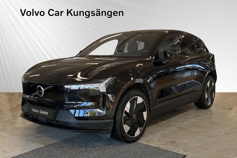 Begagnad Volvo EX30 Single Motor Extended Range 200 kW (272 HK) 2025 Svart SUV