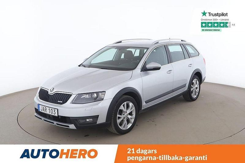 Silver Begagnad 2015 Skoda Octavia Scout Kombi | 131 000 kr (Marknadspris) - Bild 1/4
