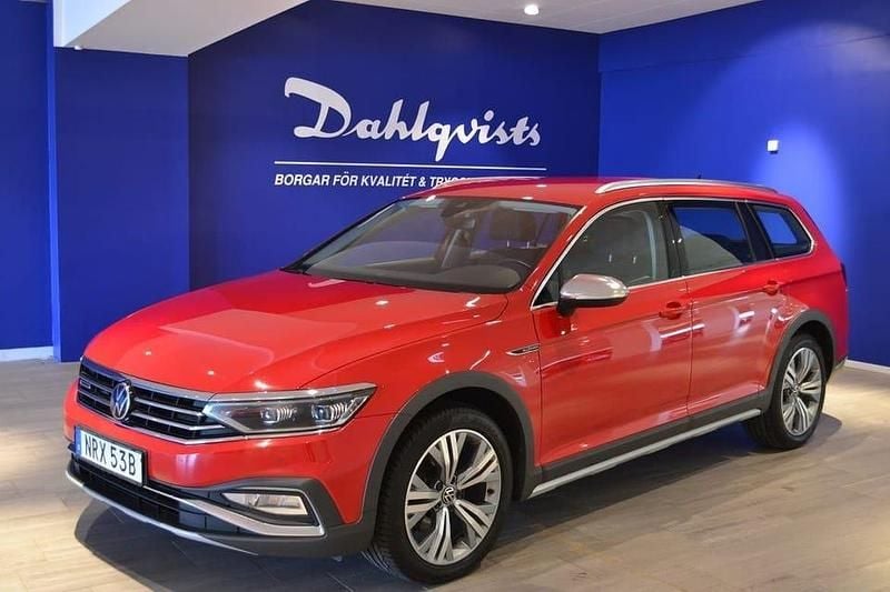 Röd Begagnad 2020 VW Passat Alltrack GT Kombi | 329 000 kr (Lite dyr) - Bild 1/3