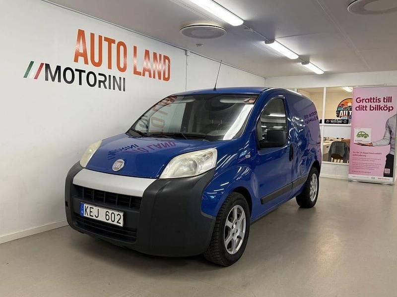 Begagnad Fiat Fiorino 75 HK (55 kW) 2010 Blå Minibuss