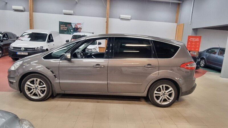 Begagnad Ford S-MAX Business Edition 164 HK (120 kW) 2013 Brun Minibuss