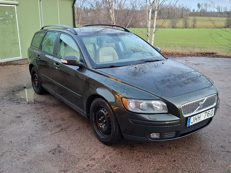 Begagnad 2007 Volvo V50 Kombi | 31 500 kr (Marknadspris) - Bild 1/4