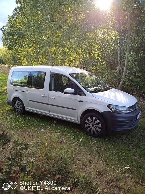 Begagnad 2016 VW Caddy Maxi Minibuss | 45 000 kr - Bild 1/4