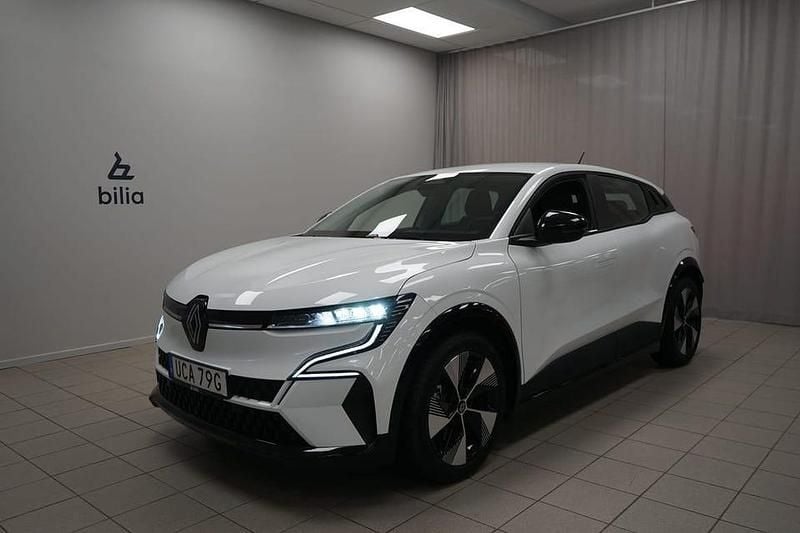 Vit Begagnad 2022 Renault Mégane IV Equilibre Halvkombi | 259 900 kr (Superpris) - Bild 1/3