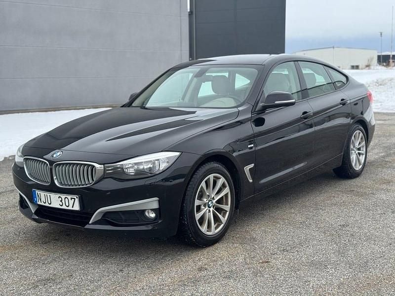 Svart Begagnad 2014 BMW 320 Gran Turismo | 119 500 kr (Bra pris) - Bild 1/4