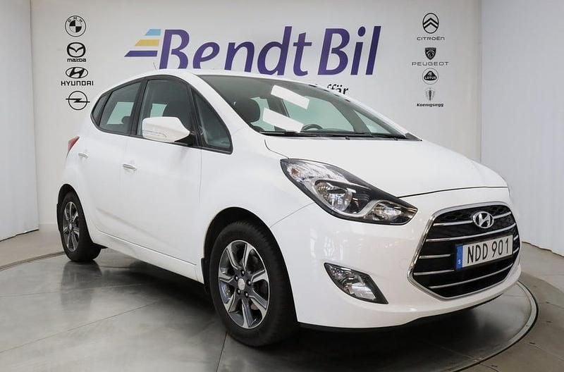 Vit Begagnad 2018 Hyundai ix20 Halvkombi | 129 900 kr - Bild 1/3
