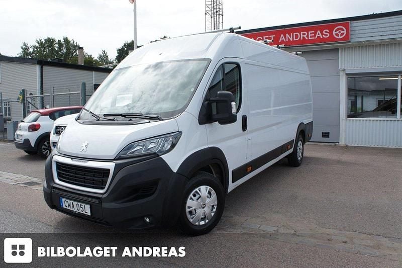 Vit Begagnad 2023 Peugeot Boxer Van | 269 900 kr (Bra pris) - Bild 1/4