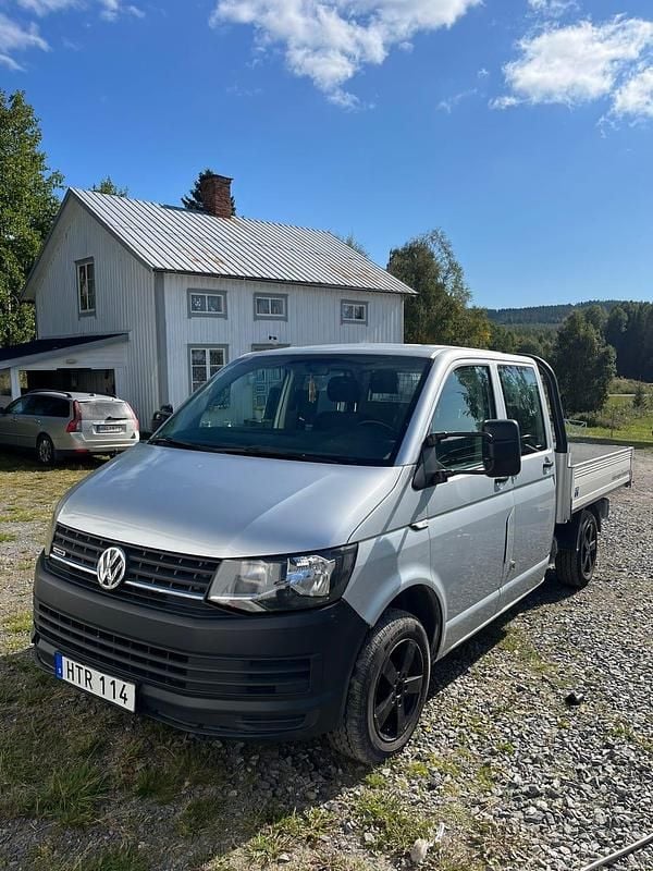 Begagnad 2016 VW Transporter Van | 159 000 kr (Marknadspris) - Bild 1/4