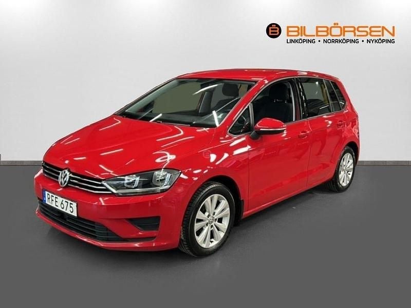 Röd Begagnad 2016 VW Golf VII Halvkombi | 149 900 kr (Lite dyr) - Bild 1/4