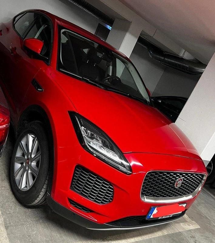Röd Begagnad 2019 Jaguar E-Pace S SUV | 225 000 kr (Bra pris) - Bild 1/4