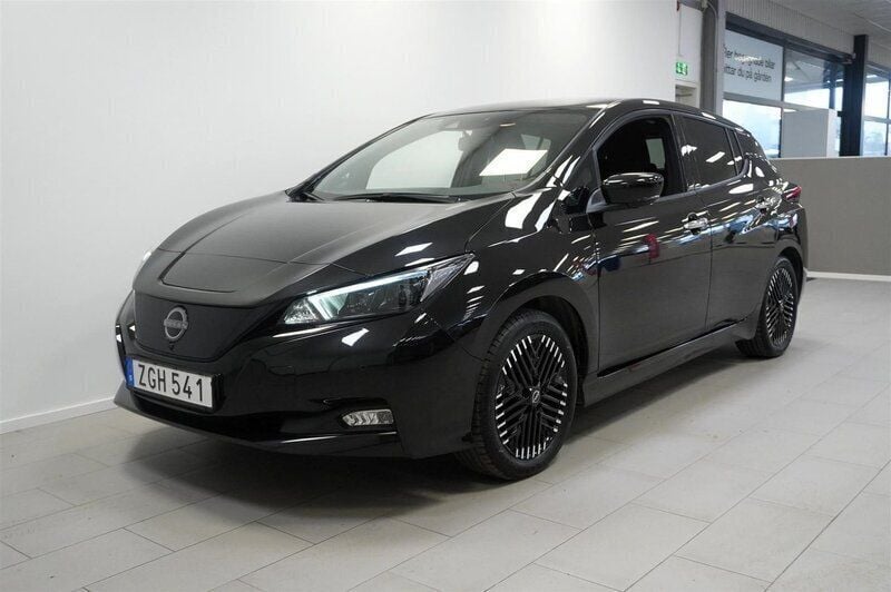 Okänd Begagnad 2023 Nissan Leaf 360º Halvkombi | 208 800 kr (Marknadspris) - Bild 1/4