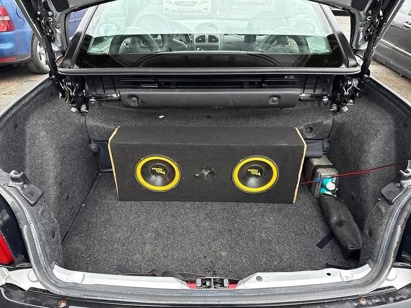 Begagnad Peugeot 206 CC 136 HK (100 kW) 2002 Grå Cab