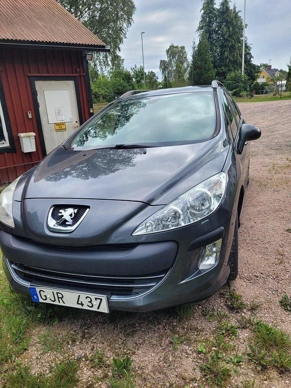Grå Begagnad 2010 Peugeot 308 Kombi | 23 000 kr (Bra pris) - Bild 1/4