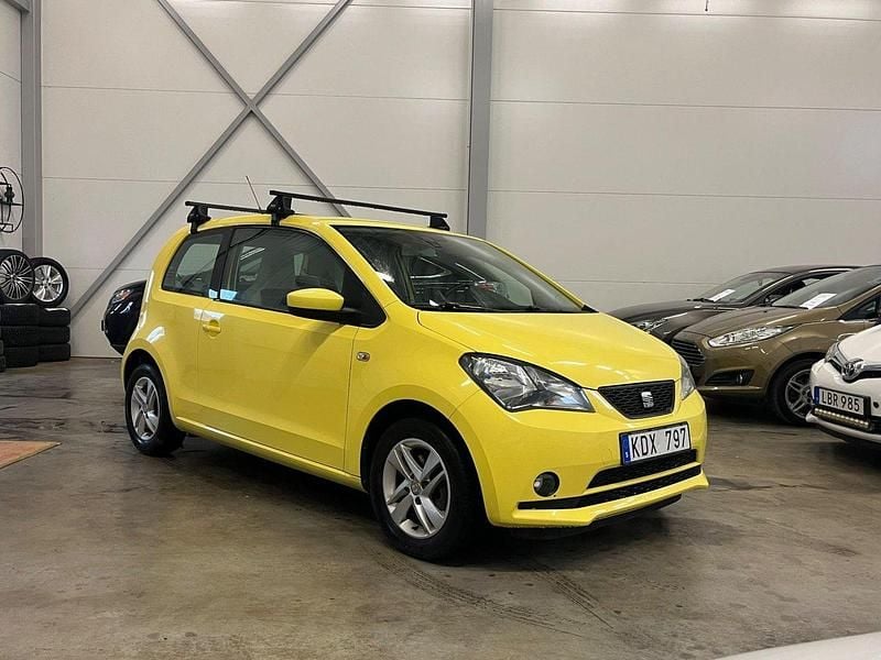 Gul Begagnad 2012 Seat Mii Chic Halvkombi | 29 900 kr - Bild 1/4