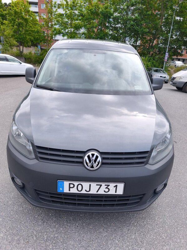 Grå Begagnad 2011 VW Caddy Minibuss | 69 000 kr (Marknadspris) - Bild 1/4