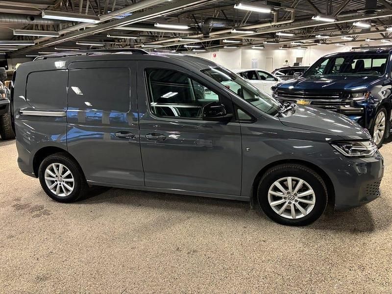 Begagnad VW Caddy 122 HK (89 kW) 2024 Grå Minibuss