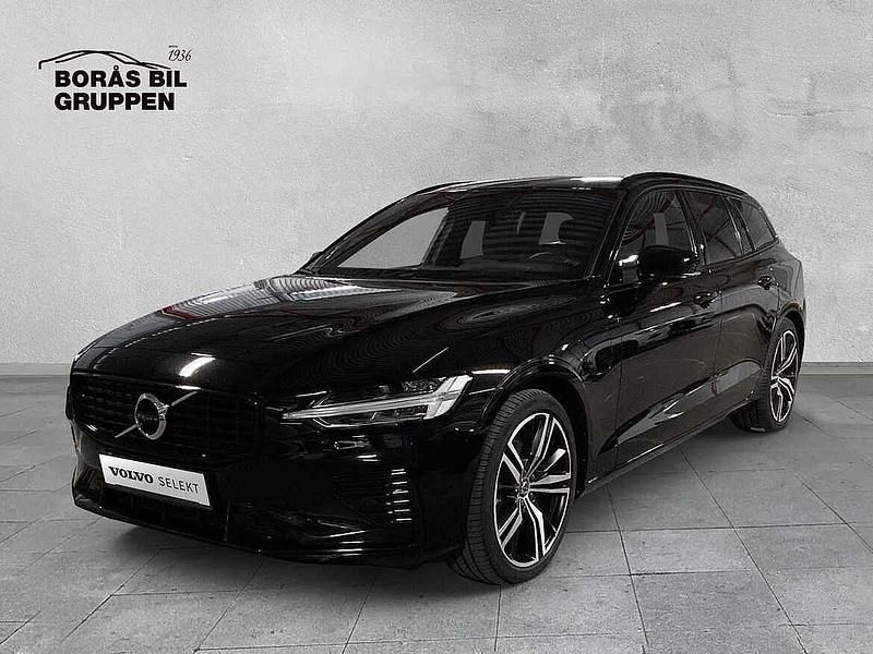 Svart Begagnad 2022 Volvo V60 R-Design Kombi | 385 000 kr (Marknadspris) - Bild 1/4
