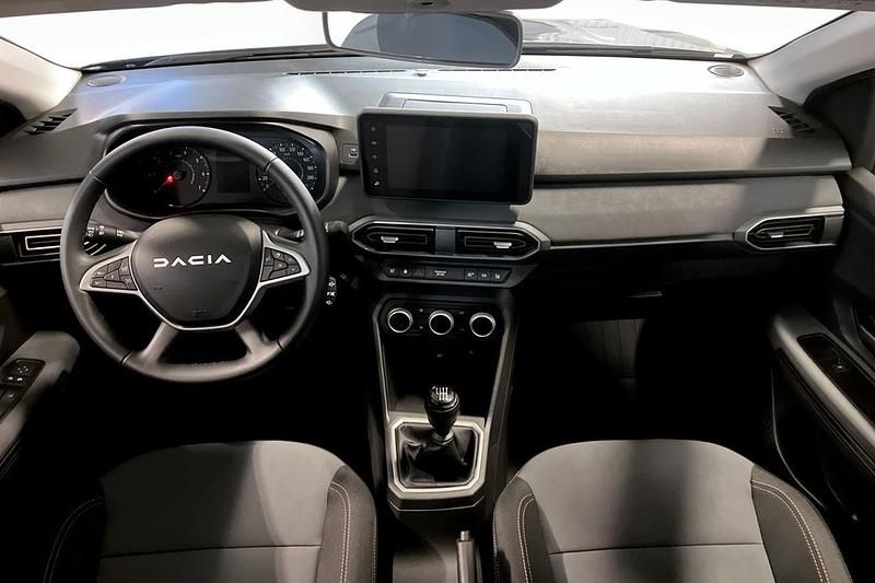 Ny Dacia Jogger 2026 Svart Minibuss