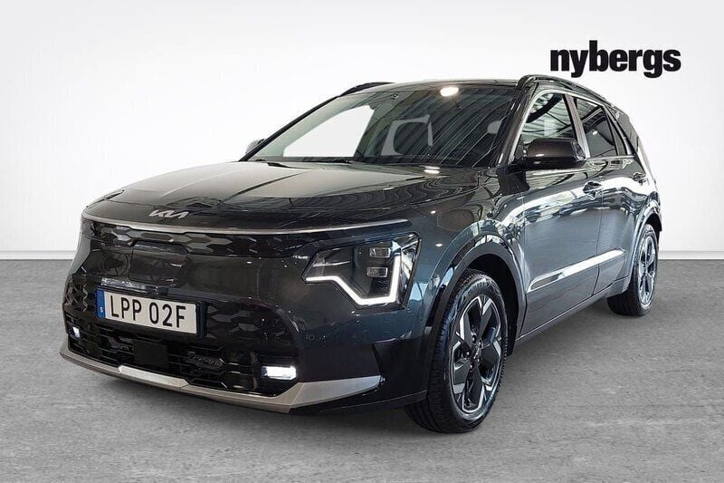 Grå Begagnad 2023 Kia e-Niro Advance SUV | 378 000 kr - Bild 1/4