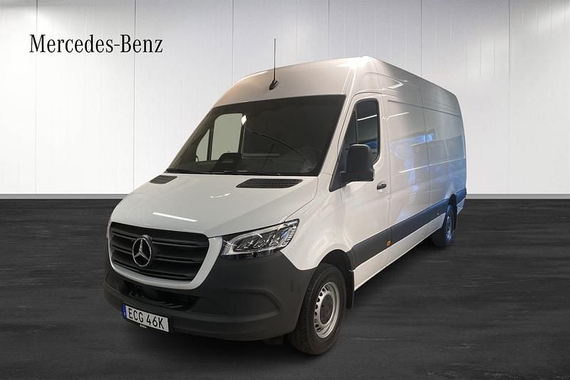 Vit Ny 2025 Mercedes Sprinter Van | 660 000 kr (Marknadspris) - Bild 1/4