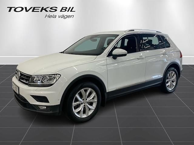 Begagnad 2020 VW Tiguan Comfortline SUV | 254 900 kr (Superpris) - Bild 1/4