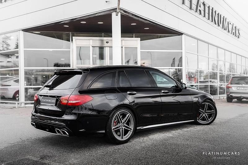 Begagnad Mercedes C63S AMG AMG 510 HK (375 kW) 2020 Svart Kombi