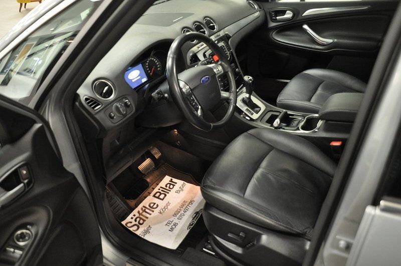 Sald Ford S Max 2 0 Tdci Powershif Begagnad 15 11 000 Mil I Saffle