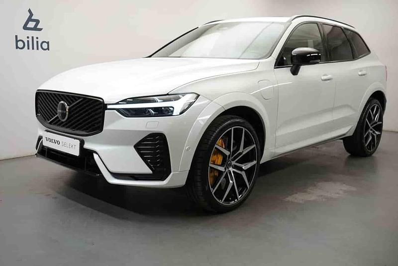 Vit Begagnad 2026 Volvo XC60 SUV | 814 900 kr - Bild 1/1