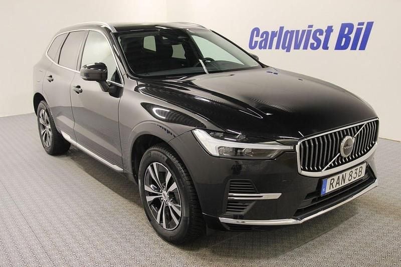 Begagnad Volvo XC60 Core 253 HK (186 kW) 2024 Svart metallic SUV