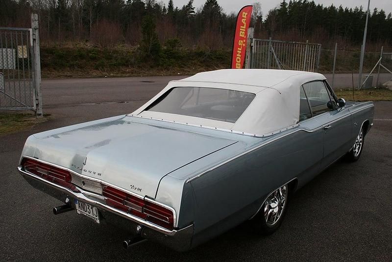 Begagnad Plymouth Fury 360 HK (264 kW) 1967 Ljusblå Cab