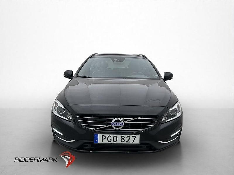 Begagnad Volvo V60 2017 Svart Kombi