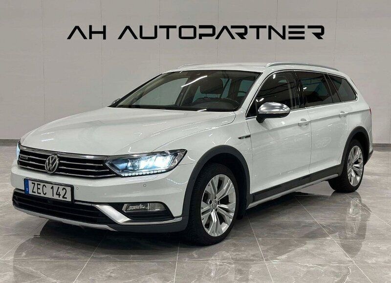 Vit Begagnad 2018 VW Passat Alltrack Kombi | 209 900 kr (Marknadspris) - Bild 1/4