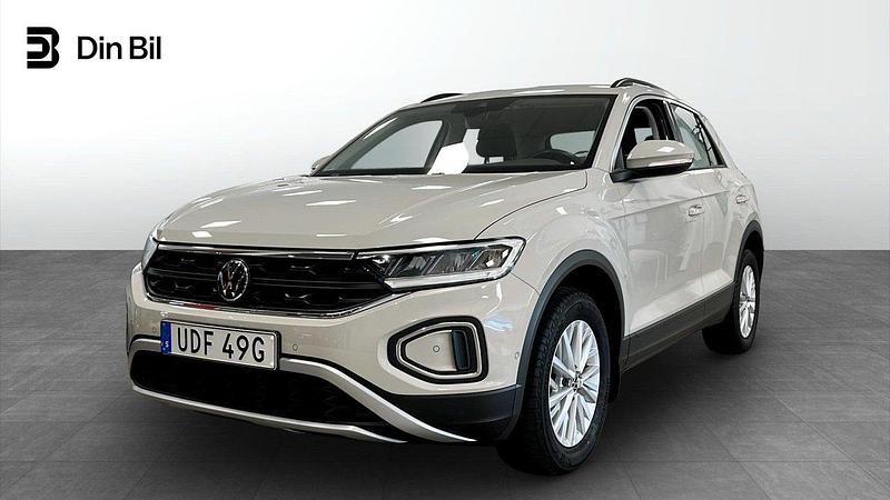 Grå Begagnad 2022 VW T-Roc Life SUV | 259 900 kr (Marknadspris) - Bild 1/4