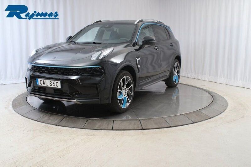 Svart Begagnad 2023 Lynk & Co 01 SUV | 304 800 kr (Marknadspris) - Bild 1/1