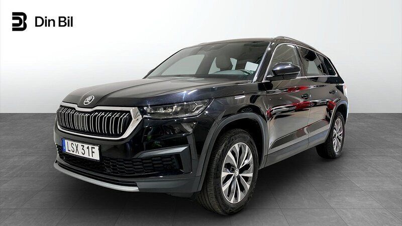 Svart (black magic pärleffekt me) Begagnad 2022 Skoda Kodiaq Style SUV | 377 900 kr (Marknadspris) - Bild 1/4